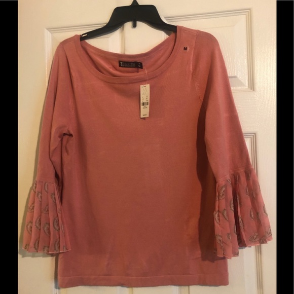 New York & Company Sweaters - New York in Company Sweater